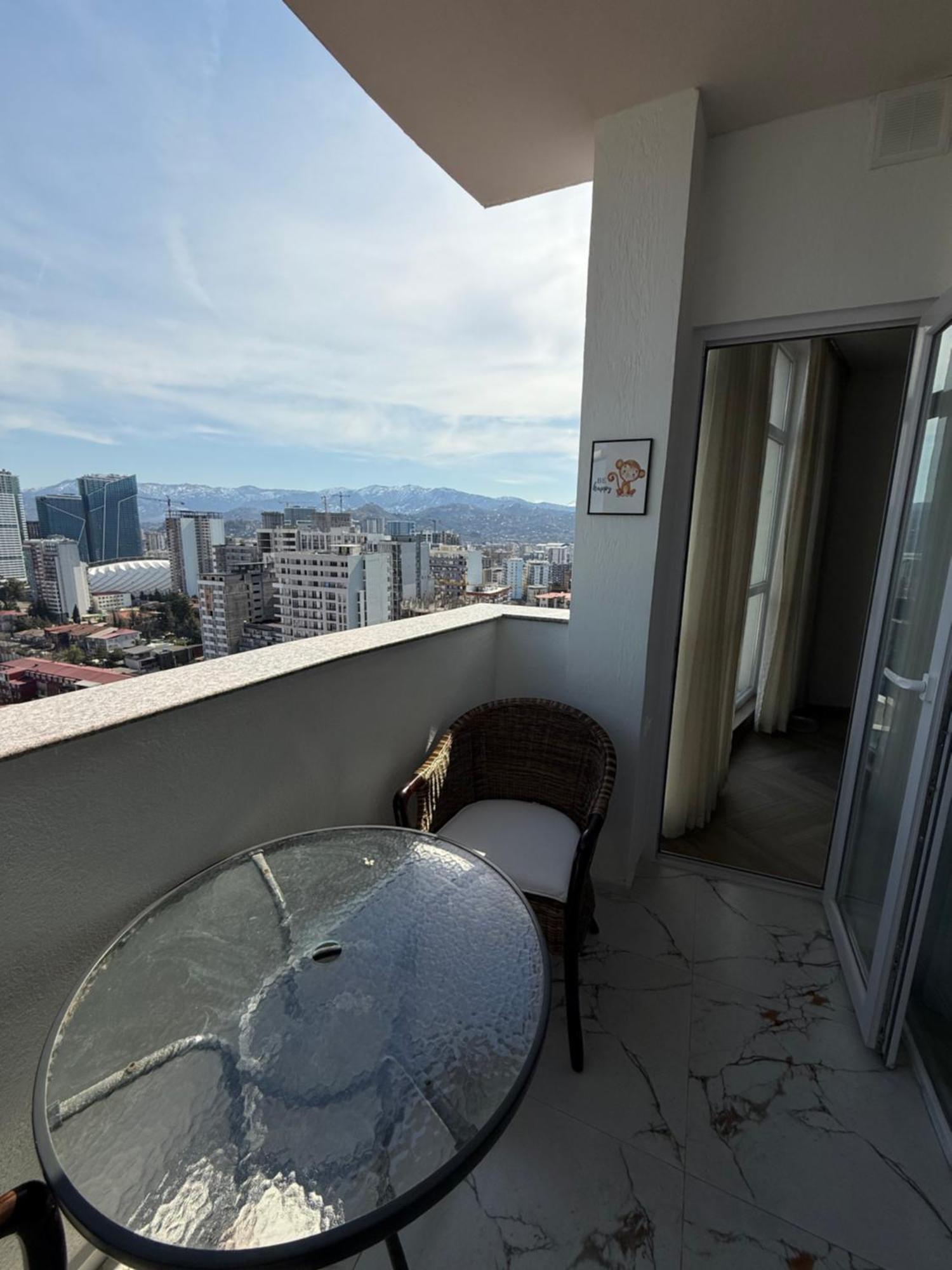 Tamuna'S Cozy Apartment Batumi Exterior foto